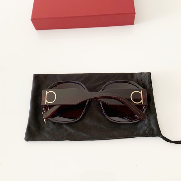 NEW Salvatore Ferragamo Sunglasses - Picture 12 of 14